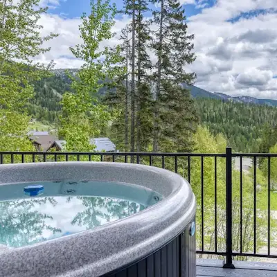 Mountain Escape hot tub